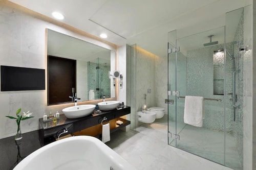 One Bedroom Suite Near Al Forsan Village 5 Luxury Bookings
