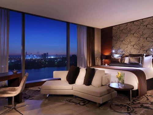 Luxury King Room Near Department of Education AUH 11 Luxury Bookings