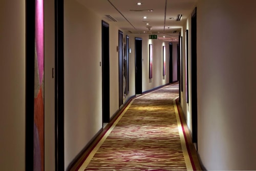 Standard King Room Near Day To Day 3 Luxury Bookings
