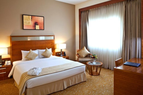Standard King Room Near Day To Day Luxury Bookings