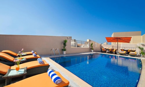 Standard King Room Near Day To Day 12 Luxury Bookings