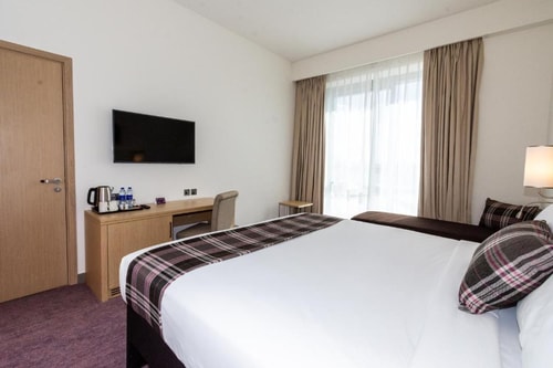 Double Room Near China Mall Dubai 4 Luxury Bookings