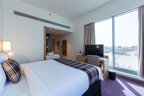 Double Room Near China Mall Dubai Luxury Bookings