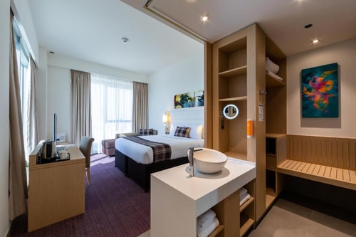 Double Room Near China Mall Dubai 5 Luxury Bookings