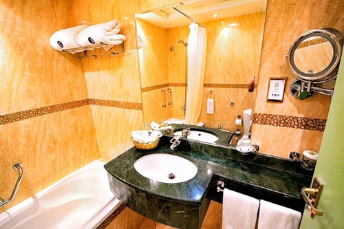 Standard Room Near by Al Nahda Nation School Boys 4 Luxury Bookings