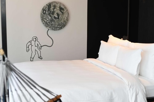 King Room Near By Mad Cat Comedy 2 Luxury Bookings