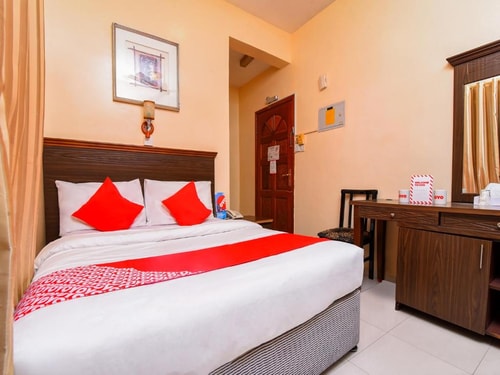 Standard Double Room Near Abra Waf 2 Luxury Bookings