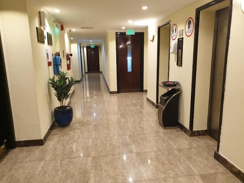 Standard King Room Near Al Shorafaa Restaurant 13 Luxury Bookings
