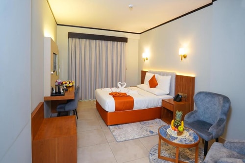 Deluxe Double Room Near United Bank Limited Luxury Bookings