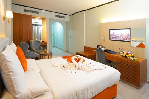 Deluxe Double Room Near United Bank Limited 2 Luxury Bookings