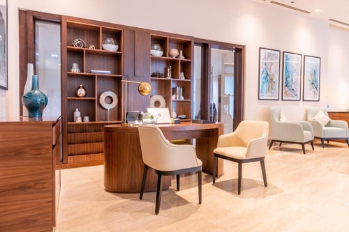 Deluxe King Or Twin Room Near Al Wahda Mall 12 Luxury Bookings