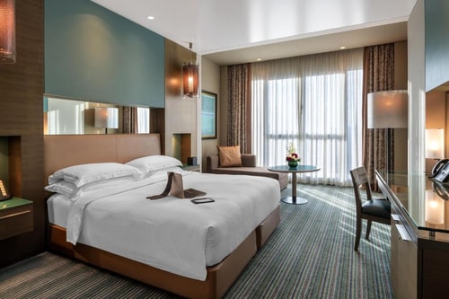 Guest Room Near Khalifa Park By Luxury Bookings Luxury Bookings