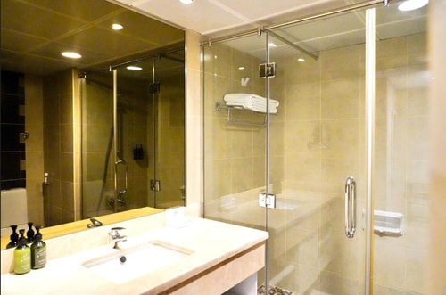 One Bedroom Near Al Seef Village Mall Abu Dhabi 4 Luxury Bookings