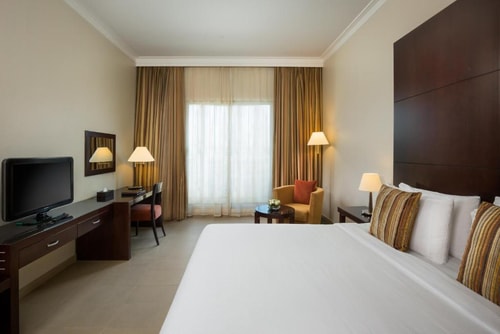 Deluxe Room Near Mafraq Hospital 1 Luxury Bookings