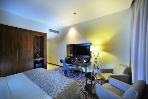 Executive King Room with City View Near Abu Dhabi Corniche 3 Luxury Bookings