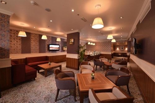 Premium King Room Near Plant Exhibition Garden 8 Luxury Bookings