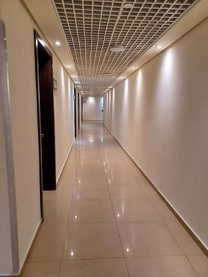 Single Room Near Yas Healthcare by Luxury Bookings 10 Luxury Bookings