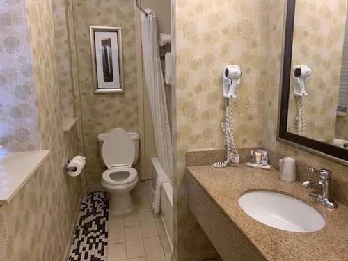 King Room Near Streets Market WDC 5 Luxury Bookings