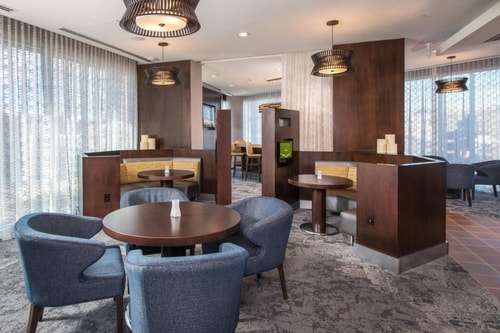 Queen Room Near Trader Joes WDC 9 Luxury Bookings