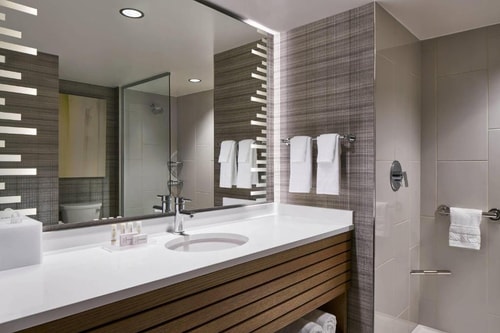 King Room Near Samuel Gompers Memorial Park WDC 1 Luxury Bookings