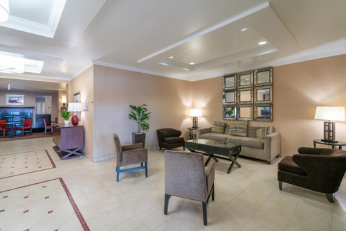 King Room Near Capitol Building Supply WDC 6 Luxury Bookings