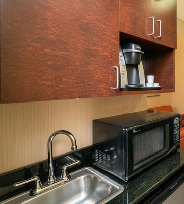 King Room Near Capitol Building Supply WDC 1 Luxury Bookings