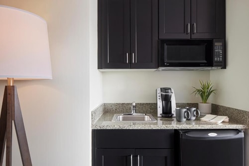 Queen Suite Near Folger Park WDC 2 Luxury Bookings