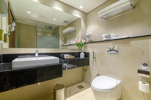 Standard Room Near To Jabel Dhanna Mosque Ab 7 Luxury Bookings