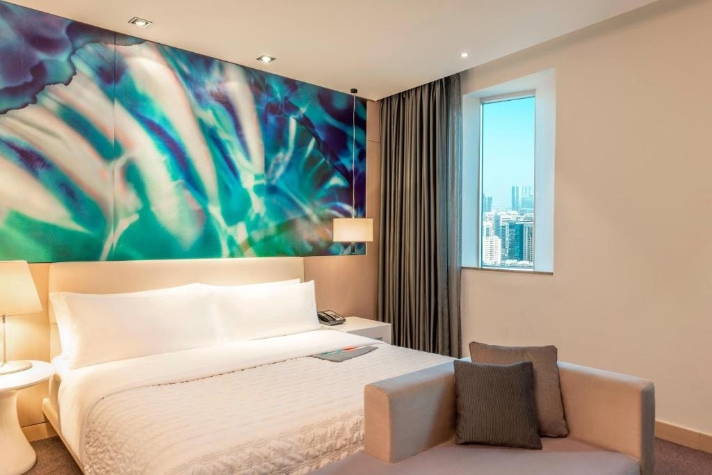 Corner City View Guest room Near Formal Park Luxury Bookings