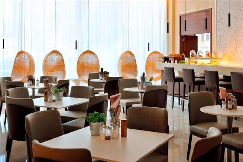King Room Near The Lake Park 6 Luxury Bookings