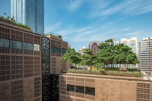 King Room Near Al Maha Arjaan Rotana Hotel AUH 11 Luxury Bookings