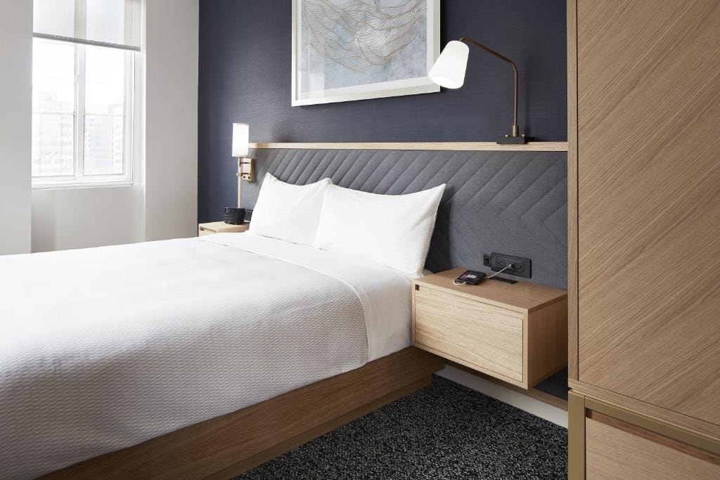 Deluxe Room Near Global Labor Justice WDC Luxury Bookings