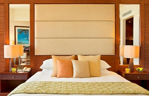 Deluxe King Room Near Urwa Bin Masood Mosque 3 Luxury Bookings