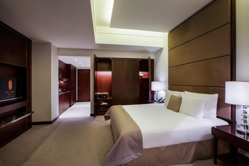Studio Apartment Near Al Mashreq Bank 2 Luxury Bookings