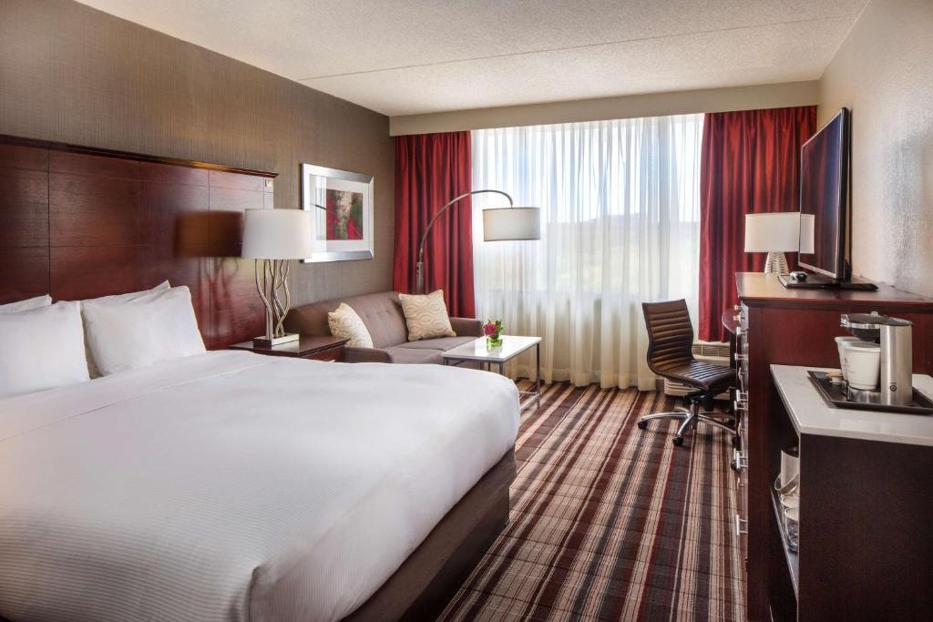 King Room Near Wegmans WDC Luxury Bookings