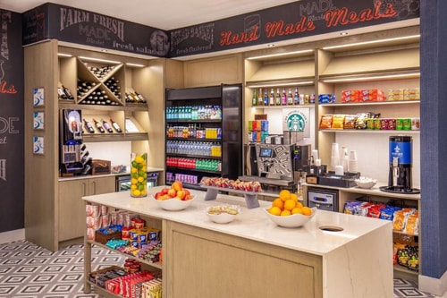 King Room Near Panera Bread WDC 7 Luxury Bookings