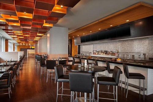 King Room Near The Theatre Lab WDC 13 Luxury Bookings