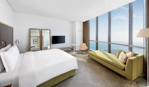 Deluxe King Room Near By Bainuna Park Luxury Bookings