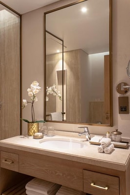 Deluxe Room Near Soul Society Abu Dhabi 7 Luxury Bookings