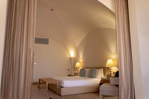 Deluxe Room Near Soul Society Abu Dhabi 1 Luxury Bookings