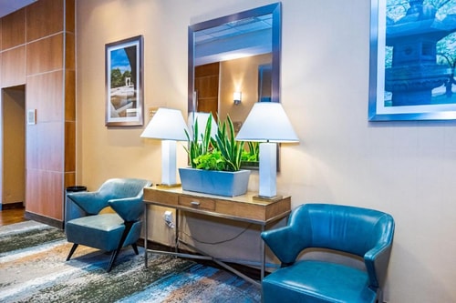 King Room Near Beckett Field WDC 9 Luxury Bookings