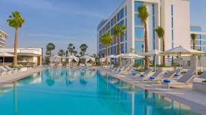 King Studio Near Yas Water World Car Park 13 Luxury Bookings
