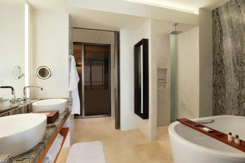King Room Near Kai Beach Saadiyat 3 Luxury Bookings