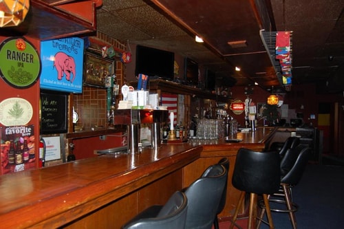 Queen Room Near Ukraine Independence Park WDC 8 Luxury Bookings