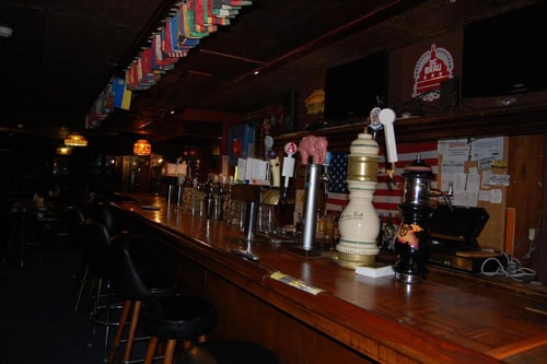 Queen Room Near Ukraine Independence Park WDC 9 Luxury Bookings