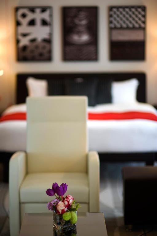 Family Suite Near Civic Square Park Luxury Bookings