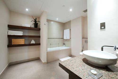 Family Suite Near Civic Square Park 4 Luxury Bookings