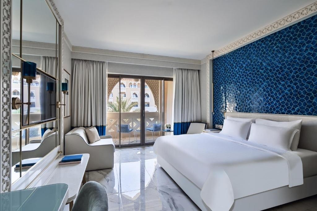 Ultra Luxury Deluxe Room In Saadiyat Island Luxury Bookings