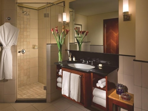 Two Bedroom Apartment Near Embassy of the Kyrgyz 3 Luxury Bookings