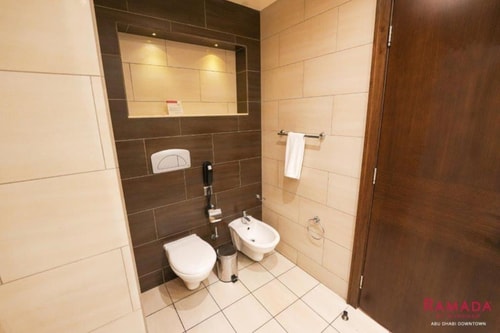 Superior Queen Room Near Electra Park 4 Luxury Bookings